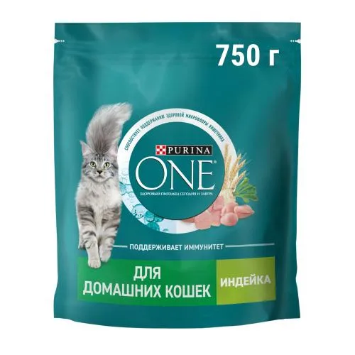 Сухой корм для домашних кошек с индейкой и злаками Purina ONE 750г