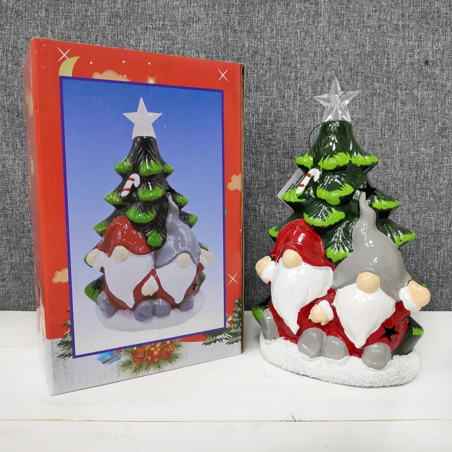 Фигурка новогодняя Гномы под елкой, LED-подсветка, 13.5х21.5х8.4см