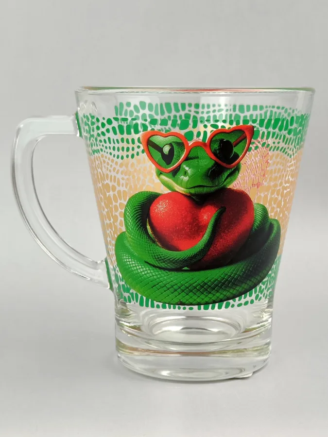 Кружка GiD Glass Змейка с сердцем, объем: 300мл
