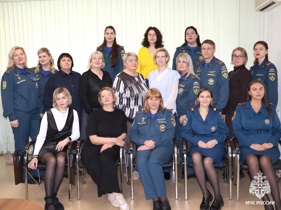 12 октября – День кадрoвого рабoтника!